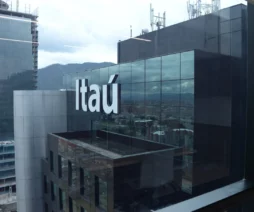 Tarjeta de credito Visa Gold Itaú Colombia
