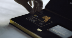 Ai có thể đăng ký thẻ tín dụng Sacombank Visa Infinite