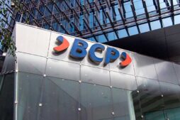 beneficios de la tarjeta de crédito Amex Platinum LATAM PASS BCP