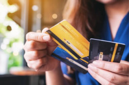 emprestar seu cartao