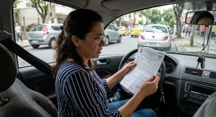O que acontece se não pagar multa de trânsito